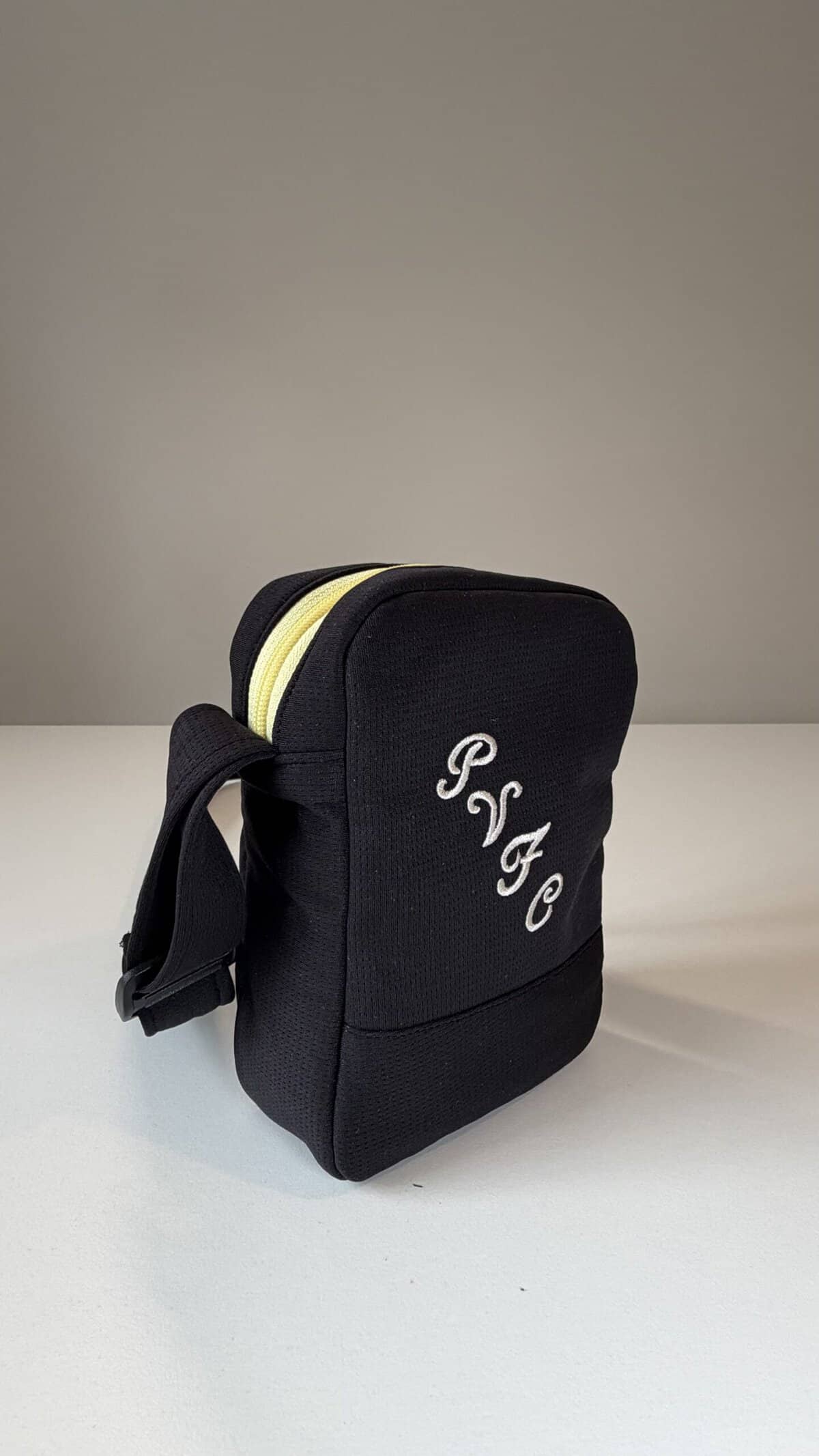 Crossbody bag - Image 2
